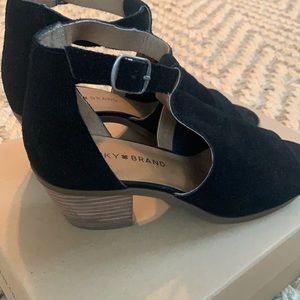 Lucky Brand- 7.5 black Baxley.